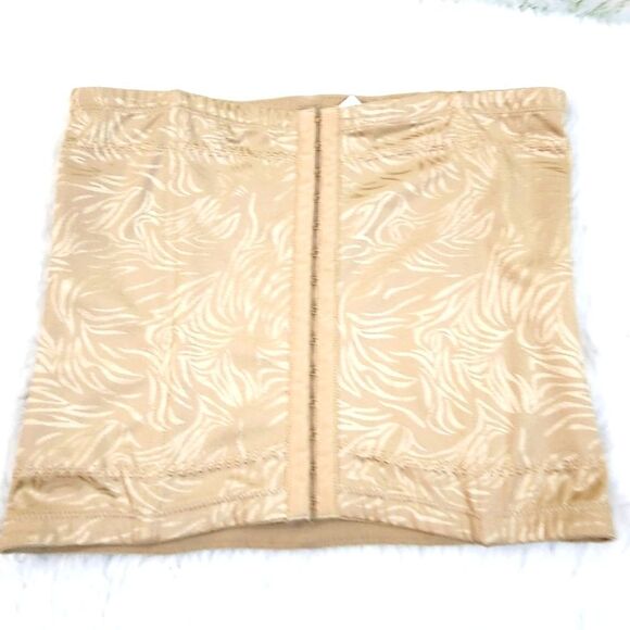 Maidenform Waist Slimmer - Picture 1 of 8